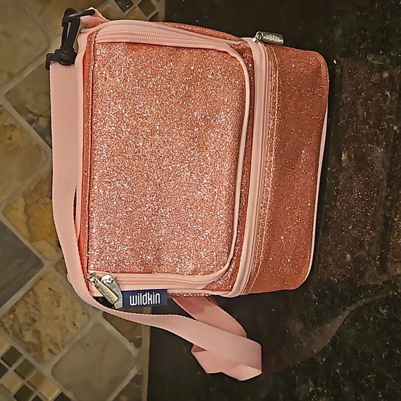 Wildkin Pink Glittery Lunchbox - Picture 5 of 7